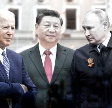 Amerika duhet të luftojë në dy fronte…