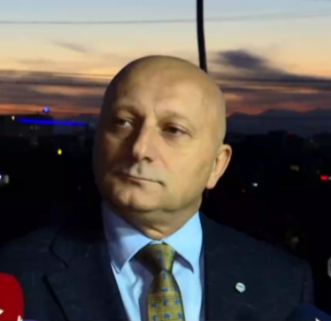 Përfundon bastisja në shtëpinë e ish-shefit të AKI-së, avokati: Kanë marrë dokumente, ai s’është i dyshuar