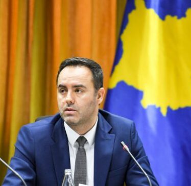 Konjufcës i parashkruhet vepra penale për pengim të personit zyrtar