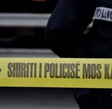 Vdekje e dyshimtë në Fushë Kosovë, gjendet e vdekur 75 vjeçarja në banesën e saj