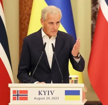 Kryeministri norvegjez: Izraeli shkel rregullat e luftës dhe ligjin humanitar