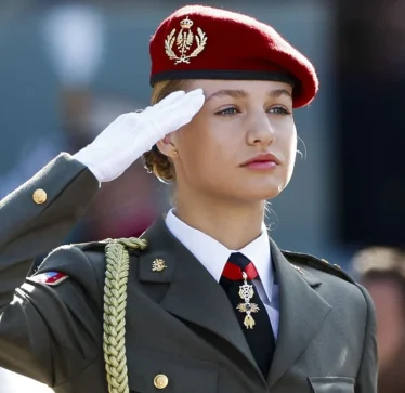 Princesha spanjolle Leonor mbush 18 vjeç: Trashëgimtari i fronit do të bëjë betimin sot