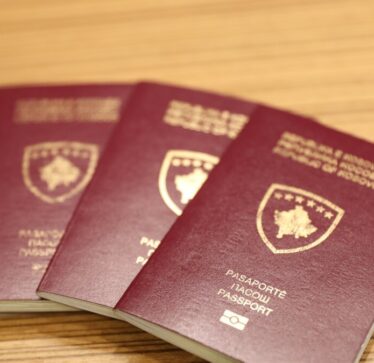 6 javë para liberalizimit të vizave, ja sa qytetarë aplikuan për pajisje me pasaporta