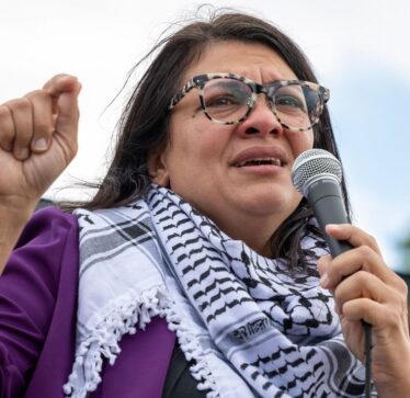 Kongresmenja Tlaib akuzon Bidenin për mbështetjen e gjenocidit të palestinezëve