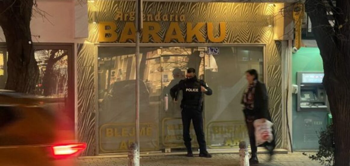 Arrestohet edhe pronari i një argjendarie në Prishtinë, dyshohet se bashkëpunoi me grabitësit nga Suhareka