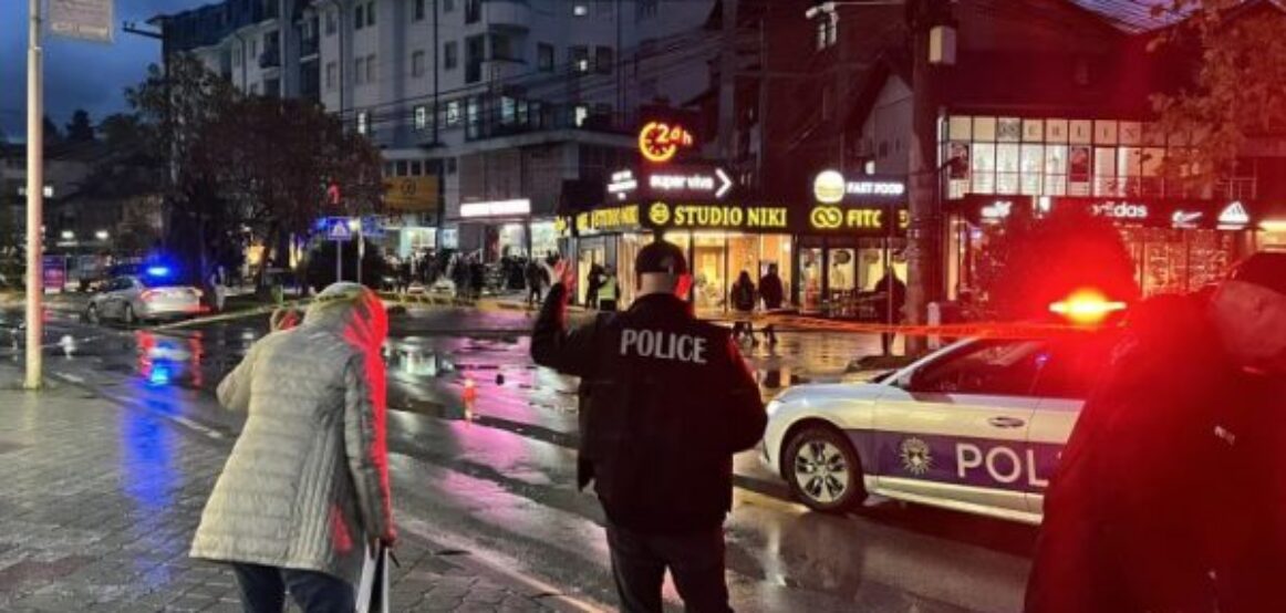 Policia konfirmon se gjeti veturën që dyshohet se u përdor nga grabitësit e armatosur në Suharekë