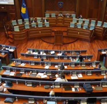 Afro nëntë orë diskutim, përfundon seanca e Kuvendit