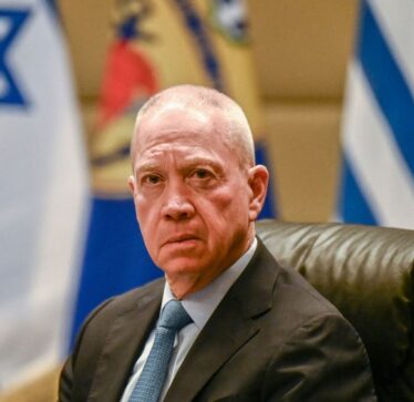 Gallant: Pasi të përfundojë marrëveshja e armëpushimit, lufta do të vazhdojë së paku edhe dy muaj