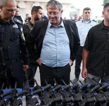 SHBA-të i dhuruan pushkë Izraelit me një kusht: Ato nuk mund t’u jepen kolonëve në Bregun Perëndimor