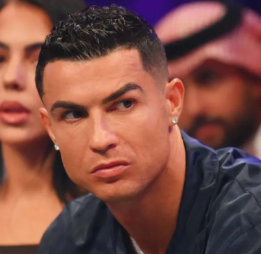 Cristiano Ronaldo paditet për 1 miliardë dollarë për promovim kriptovalutash