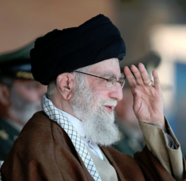 Udhëheqësi suprem i Iranit nxit shtetet myslimane të bojkotojnë Izraelin
