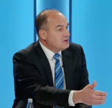 Hoxhaj: Kurti sikurse e ka pranuar fshehtë edhe po e mban fshehtë Asociacionin nga të gjithë
