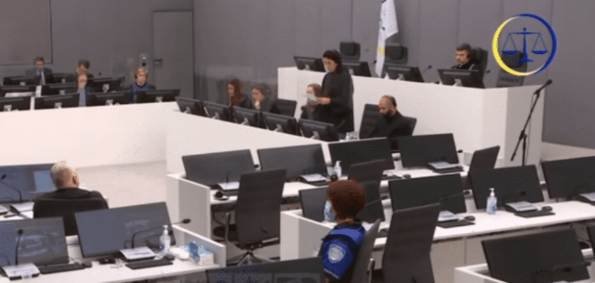 Haga vendos kufizime ndaj Thaçit, Veselit dhe Selimit, për komunikim dhe vizita