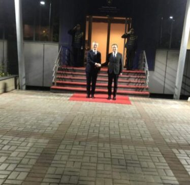 Pas Osmanit, Stoltenberg takohet me Kurtin