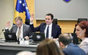 Qeveria e Kosovës ndan mbi 7 milionë euro për “Paga…