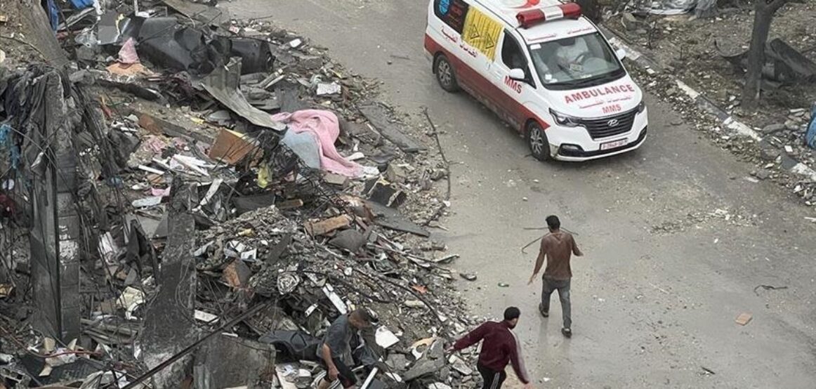 Shfaqet “momenti i fatkeqësisë” së përjetuar nga civilët në ambulancë gjatë sulmit të Izraelit në Gaza