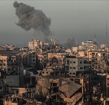 Pas bastisjes, buldozerët izraelitë gërmojnë në spitalin Al-Shifa në Gaza