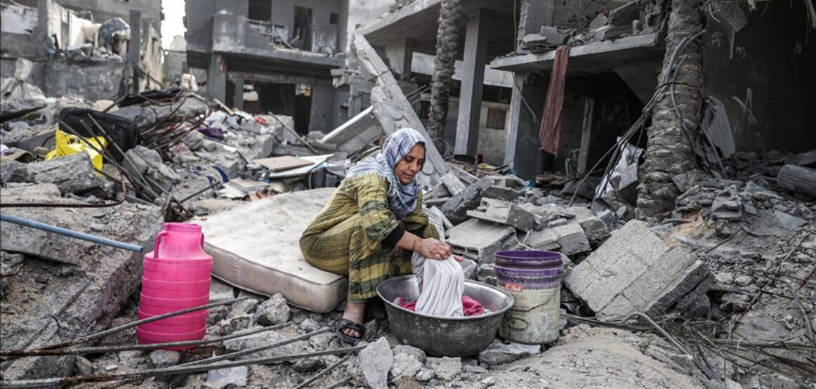 Dita e dytë e pauzës humanitare në Gaza, pamjet tregojnë shkallën e shkatërrimit