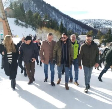 U ftuan nga Rashiq, Xhelal Sveçla dhe Elbert Krasniqi vizitojnë Brezovicën