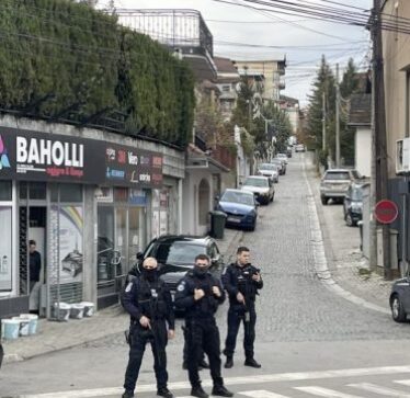 Një muaj paraburgim për katër të arrestuarit për grabitjen në Suharekë