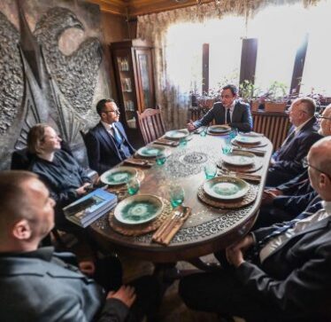 Kurti: Konferenca e Bujanit u mbështet në të drejtën e popujve për vetëvendosje