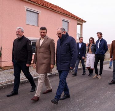 Krasniqi: Modelin e qeverisjes në Prizren ia ofrojmë Kosovës