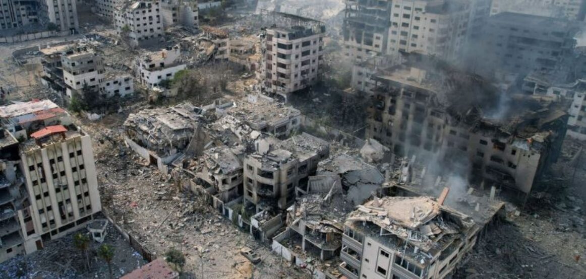 Mbi 100 njerëz u vranë në Gaza në natën e së dielës