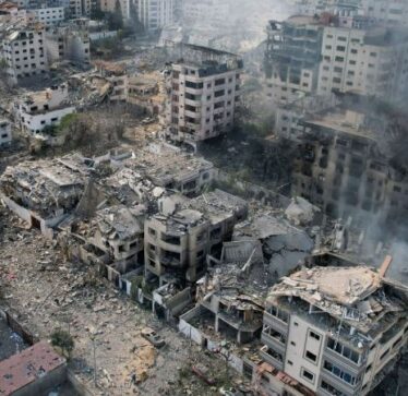 Mbi 100 njerëz u vranë në Gaza në natën e së dielës