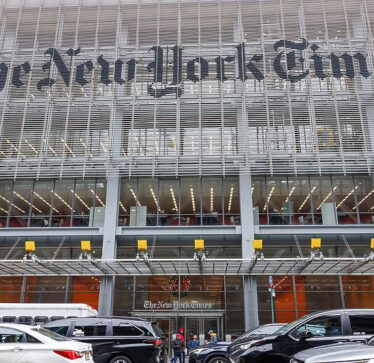 New York Times paditi krijuesit e ChatGPT për vjedhjen e miliona teksteve