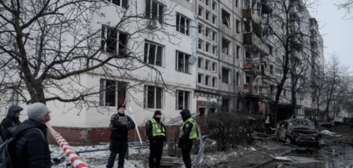Ukraina i lëshon tri alarme radhazi për sulme ajrore brenda ditës