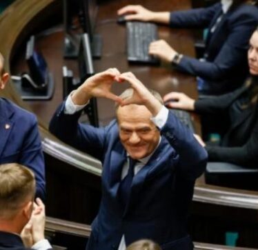 Lufta në Ukrainë, kryeministri i ri i Polonisë: Mobilizim të plotë të Perëndimit për Kyivin