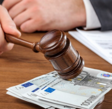 Dyshohet se shpërlanë mbi 1 milion euro përmes bizneseve fiktive, arrestohen zyrtari i ATK’së dhe një tjetër