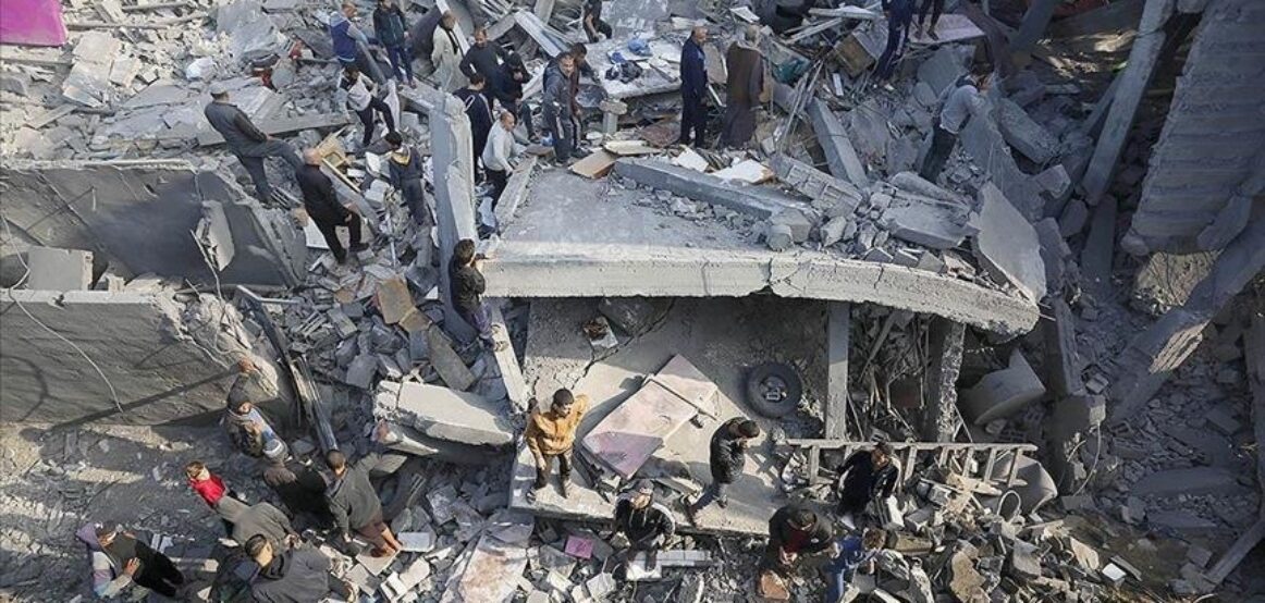 Mbi 100 palestinezë u vranë në sulmin izraelit me raketa në kampin e refugjatëve Jabalia në Gaza