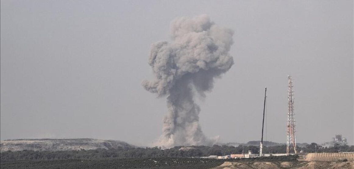 Ushtria izraelite pranon përgjegjësinë për vrasjen e 3 ushtarëve izraelitë të mbajtur peng në Gaza