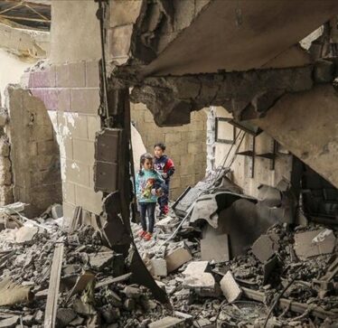 Izraeli vazhdon sulmet në Gaza, dhjetëra të palestinezë të vrarë