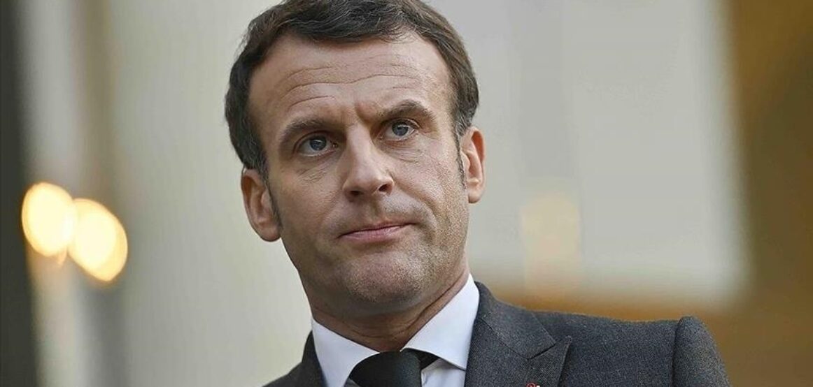 Macron i “shqetësuar” për situatën e kishës katolike në Gaza e cila ishte objektiv i sulmit izraelit