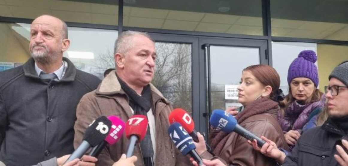 Shkarkimi i kryetarit të Mitrovicës së Veriut, Ugljanin: Sot nis rrjedhja e afatit 30 ditor për organizimin e peticionit