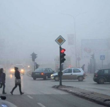IKSHPK: Ajër jo i shëndoshë, kujdes për personat e ndjeshëm