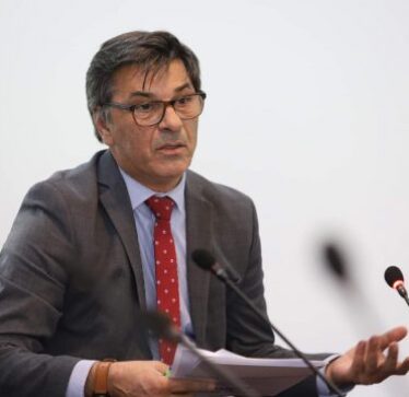Kryeziu: Zgjedhjet e parakohshme nuk sjellin zgjidhje, do ta zgjasnin krizën politike