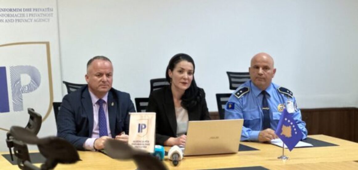 AIP për kamerat në Prishtinë: Policia ka kërkuar blerjen dhe do t’i mbikëqyr, s’do të ketë përpunim të karakteristikave biometrike