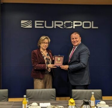 Drejtori i Policisë së Kosovës, pritet në takim nga drejtoresha ekzekutive e EUROPOL-it