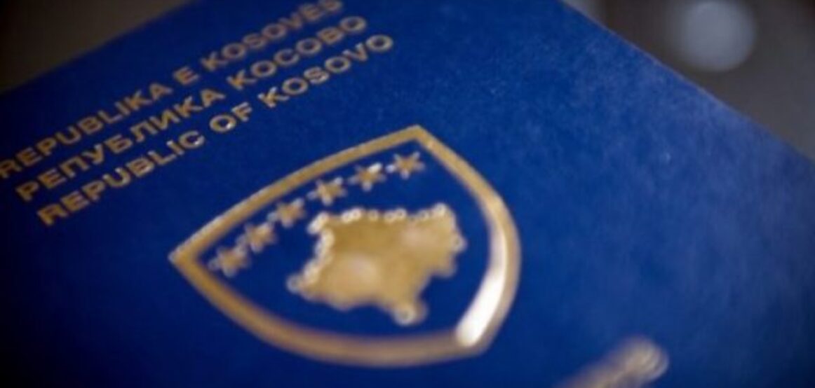 Për dy ditë, më shumë se 7 mijë qytetarë aplikuan për pasaportë