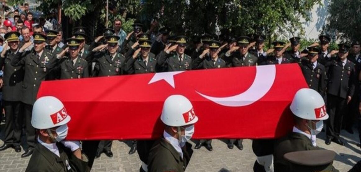 Vriten gjashtë ushtarë turq në sulm terrorist në Irakun verior