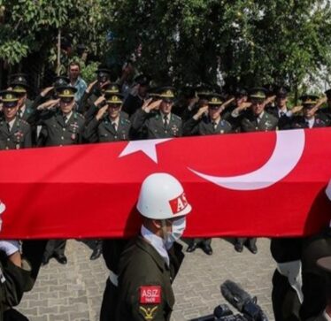 Vriten gjashtë ushtarë turq në sulm terrorist në Irakun verior