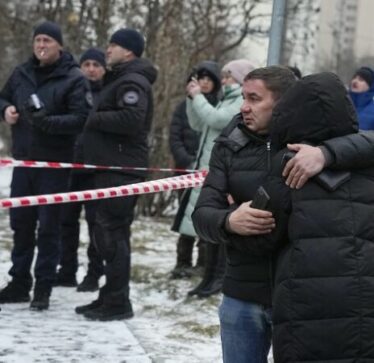 Sulm vrastar nga Rusia në Kiev e Kharkiv, vret 6 persona dhe lëndon dhjetëra