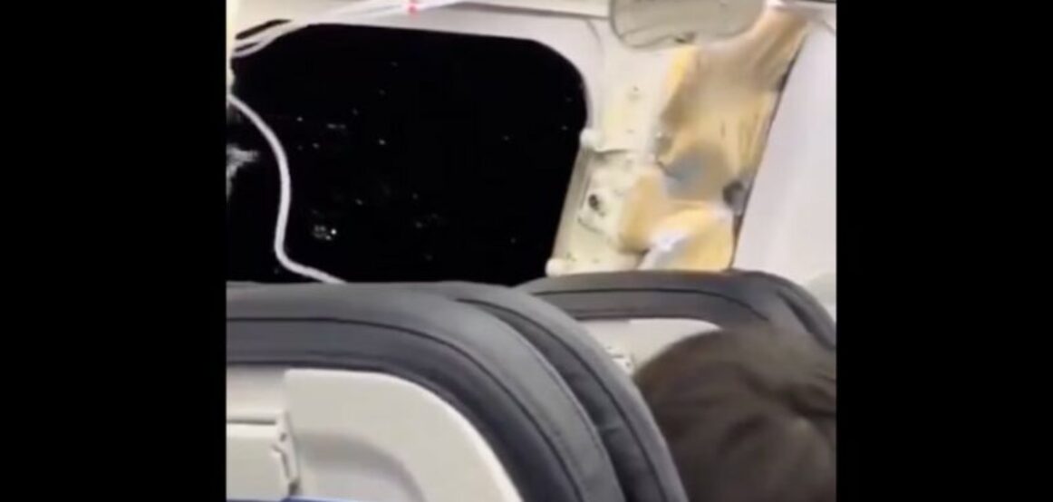 Pasagjerët e ‘Alaska Airlines’ përjetojnë tmerrin, bie gjatë fluturimit një pjesë e avionit