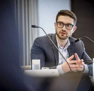 Alex Soros: Donald Trump është tashmë president i elitës në Davos, por ata e kanë gabim