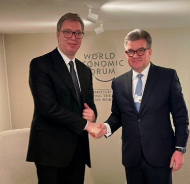 Lajçak për takimin me Vuçiqin në Davos: Folëm për çështjet urgjente dhe hapat në periudhën e ardhshme