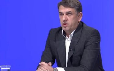 Maloku kritikon Bashën: Sulmi i ulët ndaj RTK-së është për…