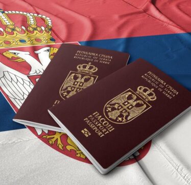 Komisioni Evropian insiston që serbët e Kosovës me pasaporta serbe të udhëtojnë pa viza